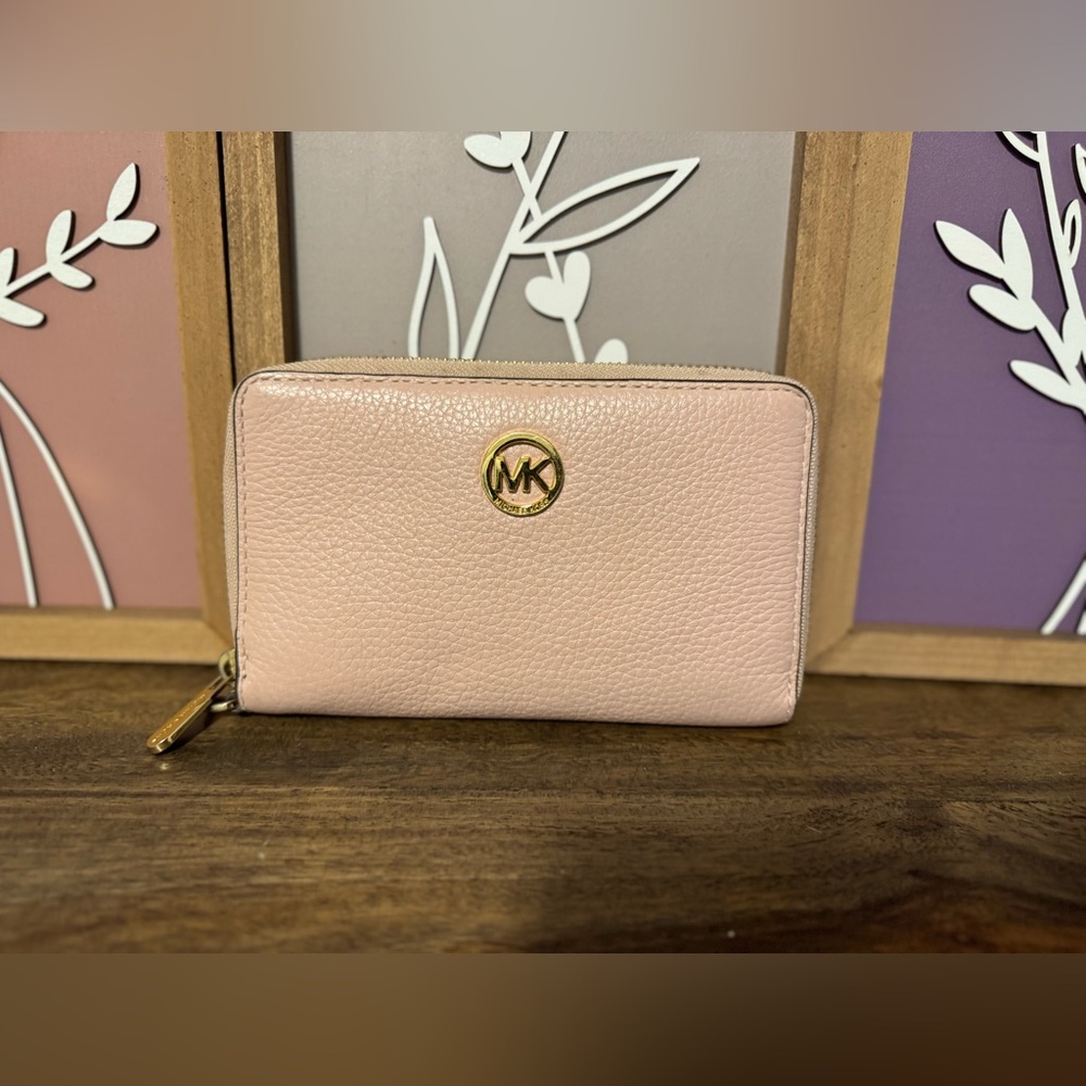 Michael Kors Blush Leather Wallet